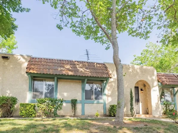 2567 Grambling Way, Riverside, CA 92507