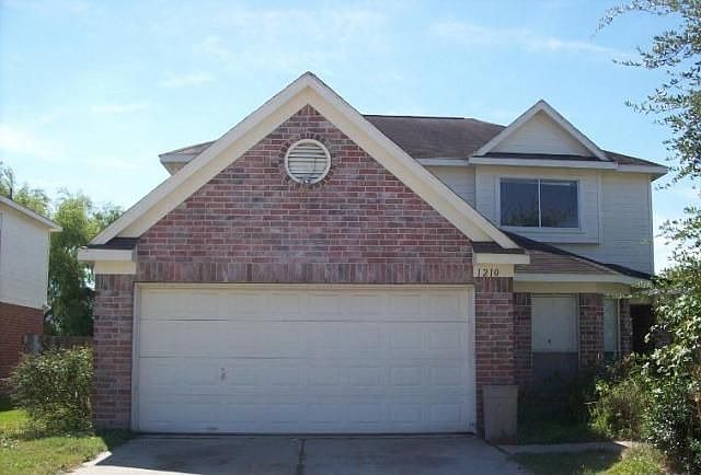 1st image of 1210 Blackberry Hollow Dr