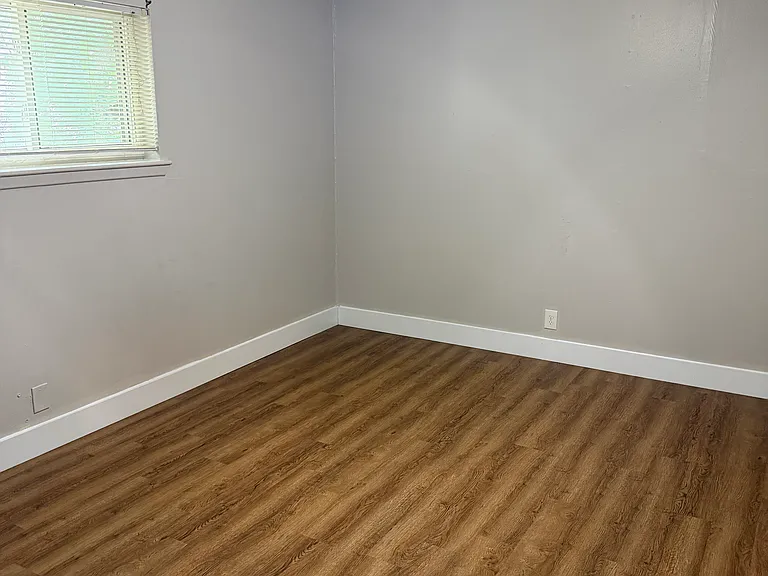 403 Bryan St #103 — Photo 6