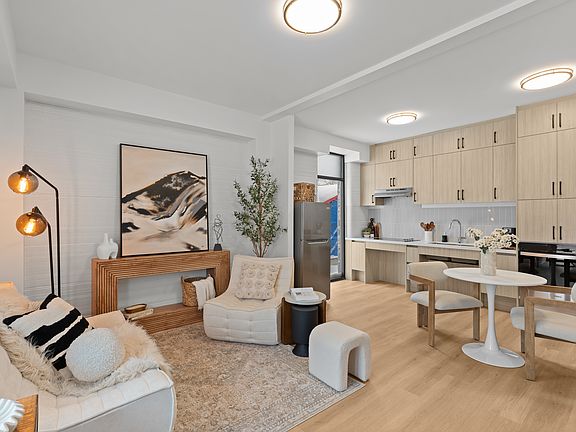 4th image of 425 4th St #1520524