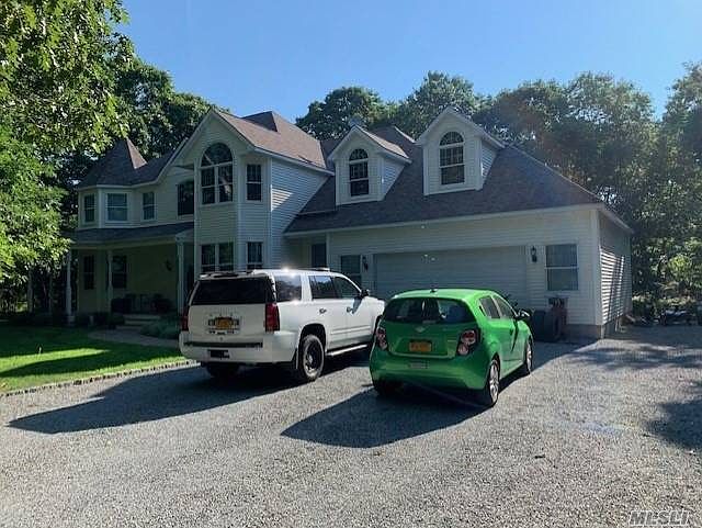 2nd image of 16 Trail Rd