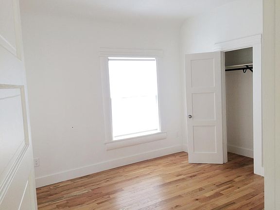 4th image of 1328 Kellam Ave #1/2