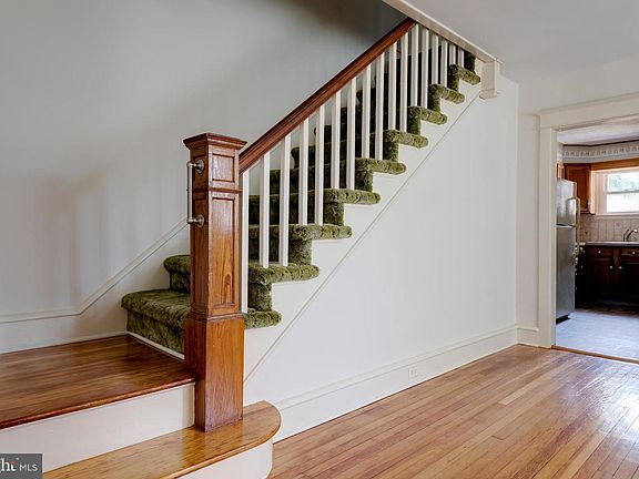 4th image of 430 Highland Ave