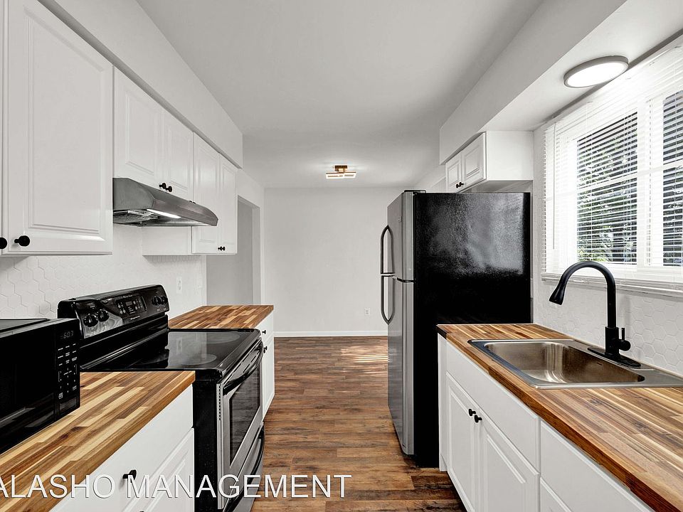 One11 Residences 315 E Nepessing St Lapeer MI Zillow