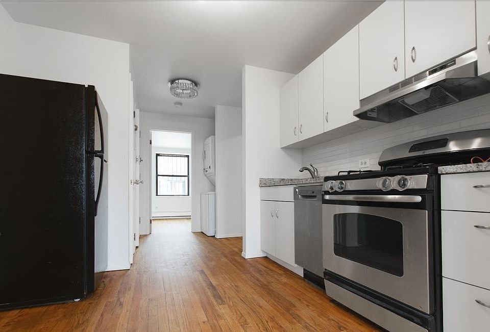 1st image of 1012 Kelly St APT 5A