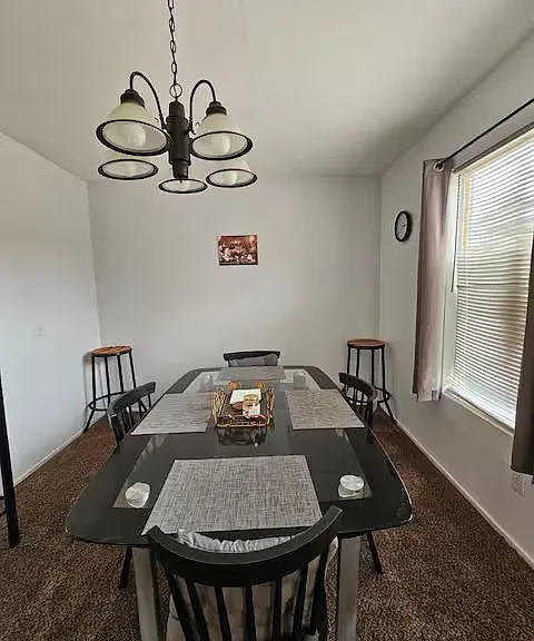 15112 Brown Ln — Photo 5