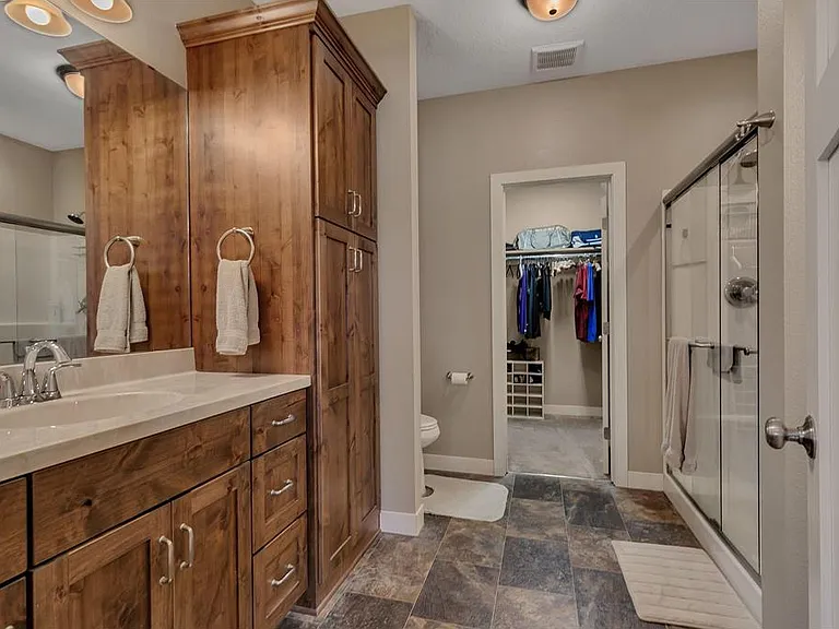 1220 Scout Dr — Photo 5