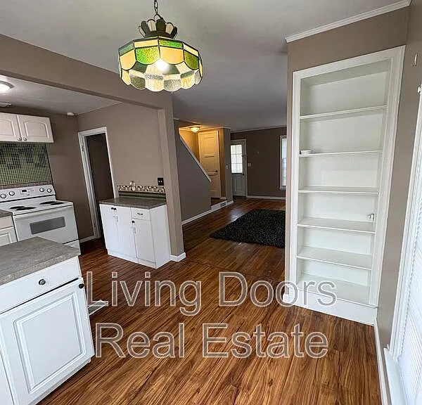 2303 South St — Photo 6