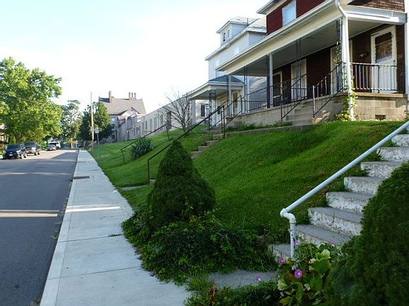 2nd image of 106 Livingston Ave