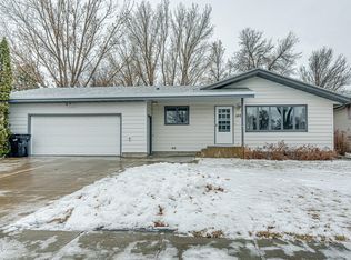 1406 S 3rd St, Bismarck, ND 58504