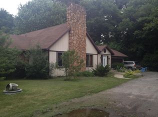 411 Carroll Ln, Glen Carbon, IL 62034