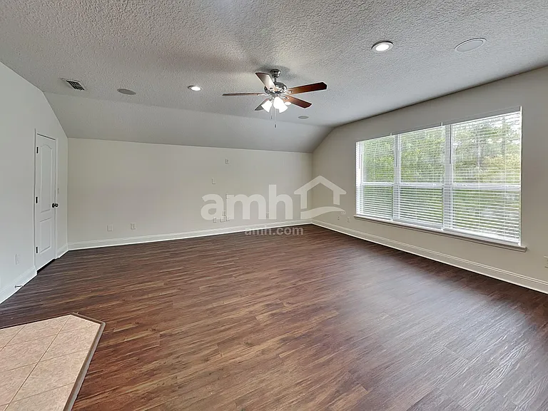 604 Battersea Dr — Photo 20