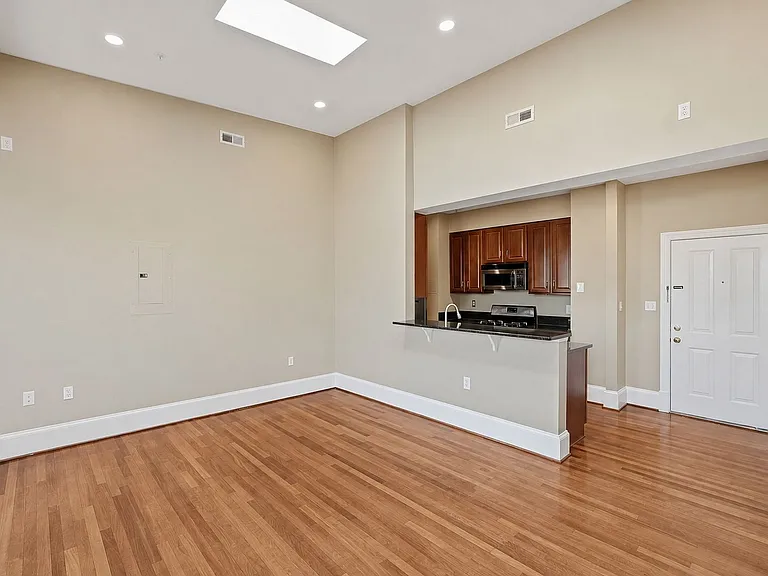 1324 Euclid St NW #407 — Photo 4