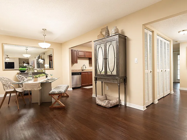 Madison Oaks Apartment Homes — Photo 12