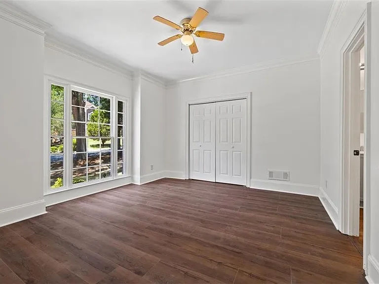 2120 Skyland Cove Ln — Photo 20