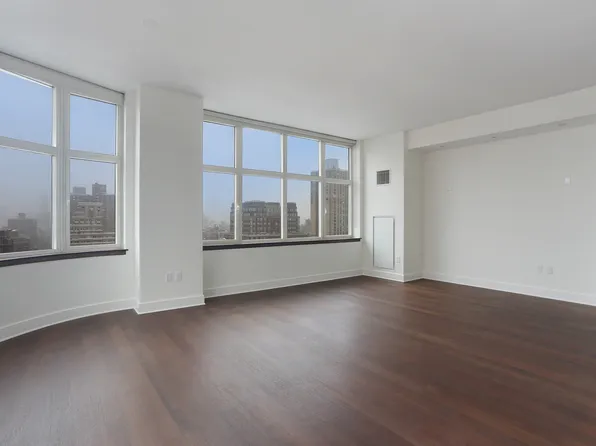 181 East 90th Street image 2 of 8