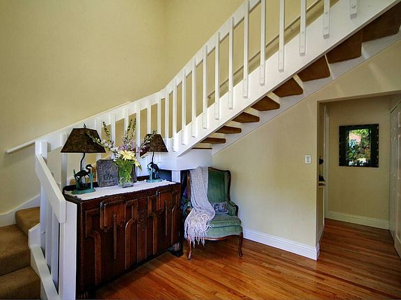 3rd image of 1544 Sunset Cliffs Blvd