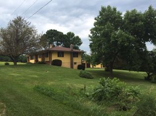 2170 Berry Ln, Asbury, IA 52002