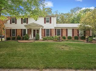 1539 Woodroyal West Dr, Chesterfield, MO 63017