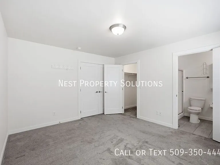 123 9th Ave #8 — Photo 14