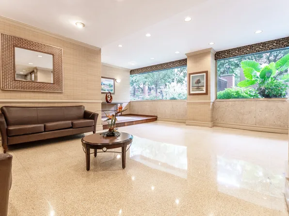 122 Ashland Place 6D image 1 of 7