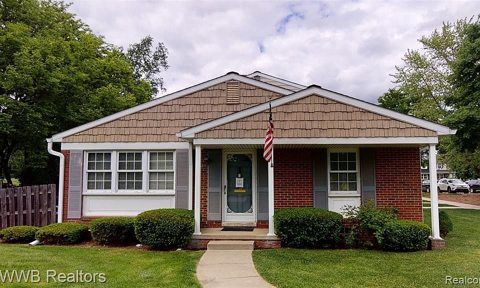 1st image of 19975 Seabrook Ct