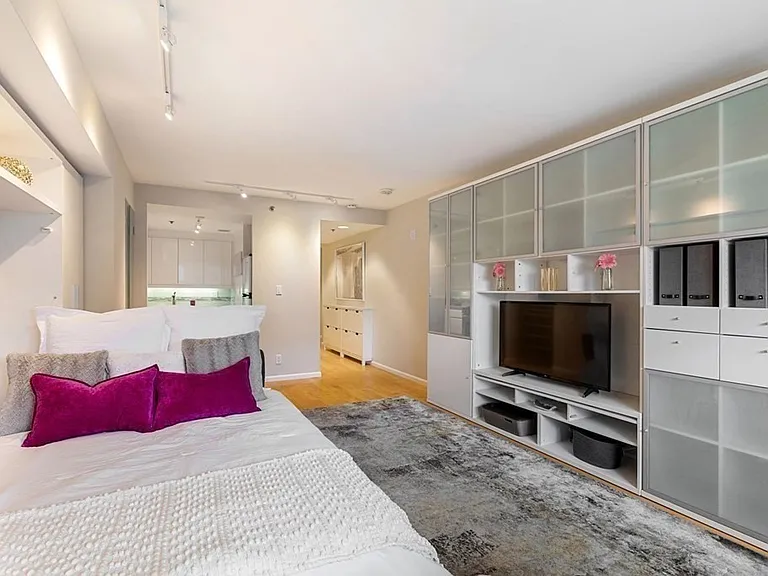 170 Tremont St #401 — Photo 5