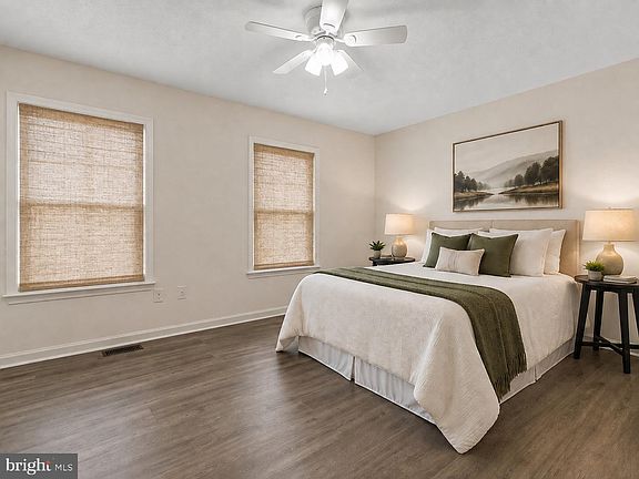 5th image of 10505 Boxmeer Ct