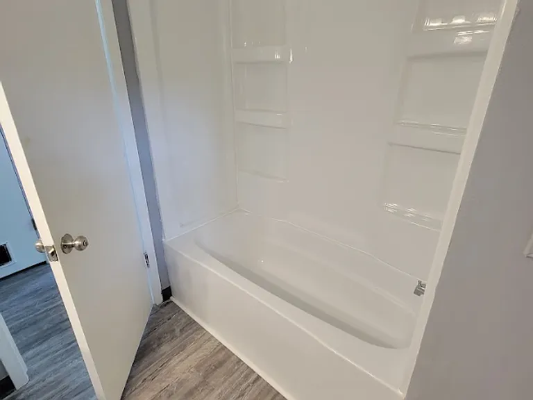 1611 Freedom Rd — Photo 9