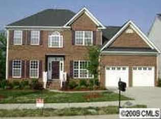 817 Larimer Ln, Charlotte, NC 28262