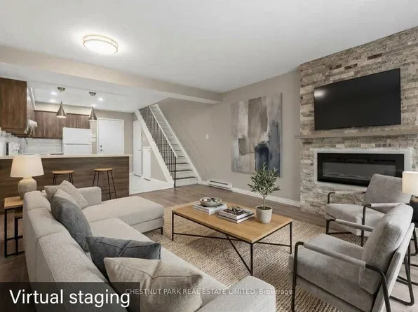 880 Broadview Ave #2, Toronto, ON M4K 2R1