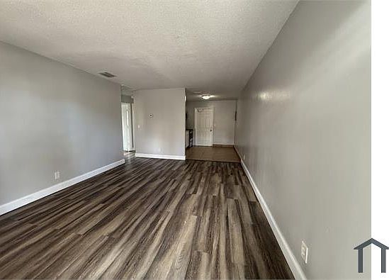 3rd image of 2007 A E Isaacs Ave