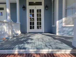 204 W Ehringhaus St, Elizabeth City, NC 27909