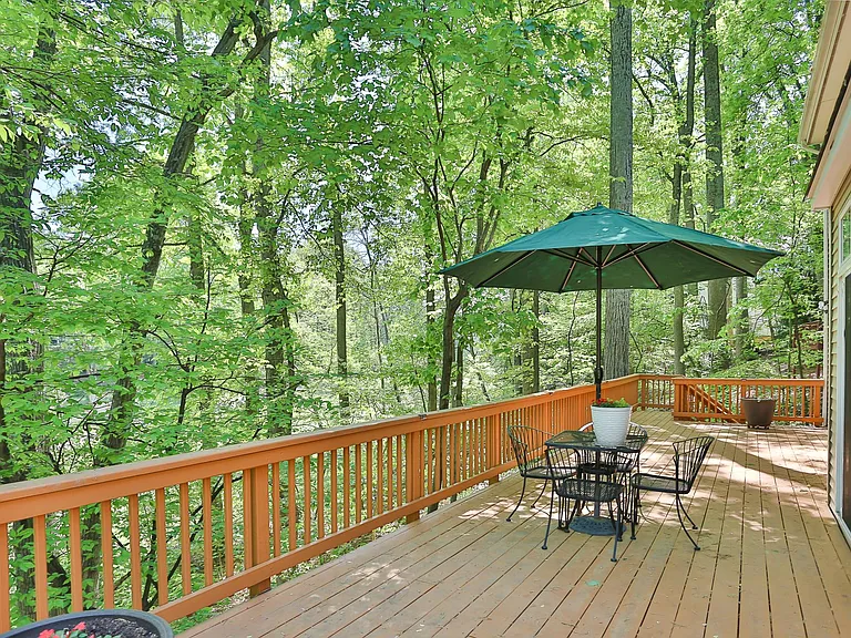 15979 Cove Ln — Photo 20