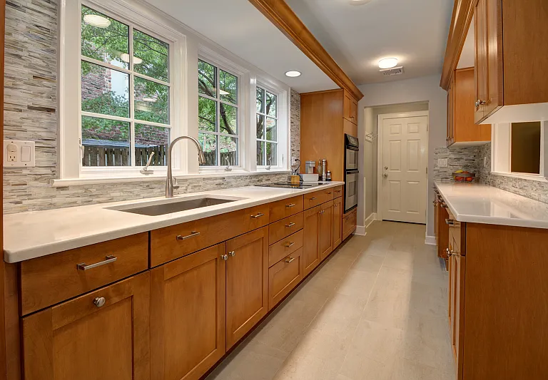 52 Hobart Ave — Photo 7