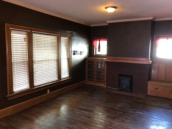 5th image of 688 Windsor St
