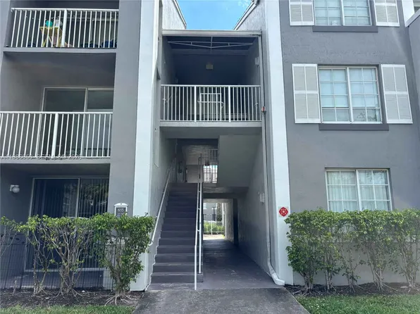 655 SW 111th Way, Hollywood, FL