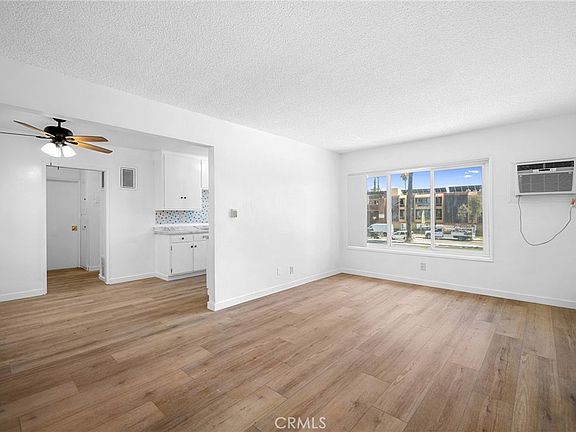 5th image of 17845 Sherman Way APT 7