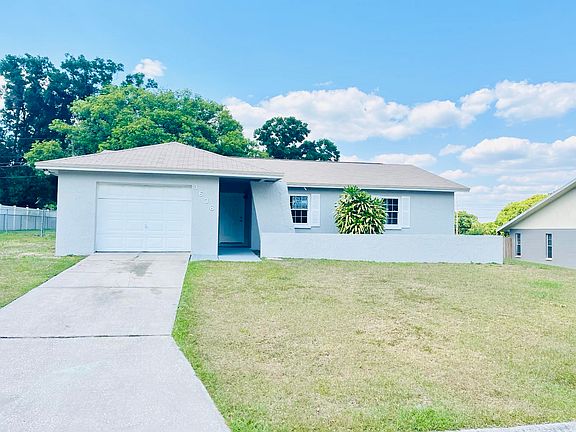 2nd image of 3638 Dovetail Ln