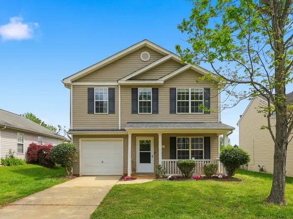3911 Hathaway Hills Dr, Charlotte, NC 28214