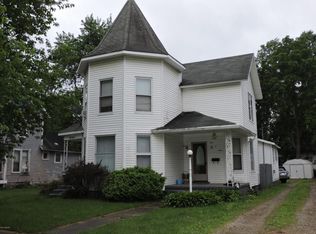 303 S Clay St, Sturgis, MI 49091