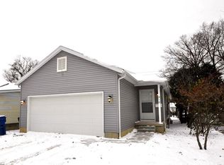 218 Sunset Rd, Avon Lake, OH 44012