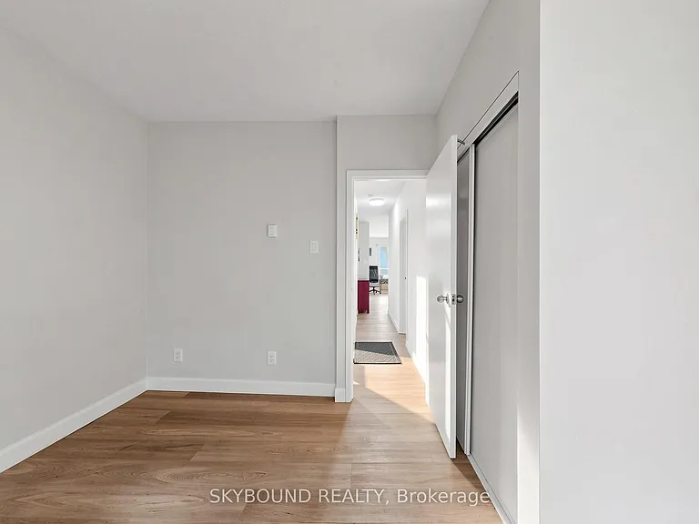 131 Wineva Ave #G — Photo 17