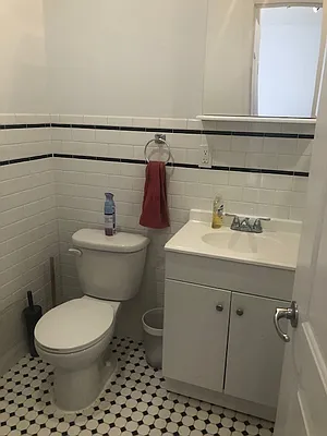 Rented by Alexander Bilu, LREB | media 8