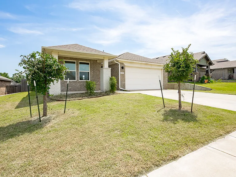 4323 W Country Club Dr — Photo 23