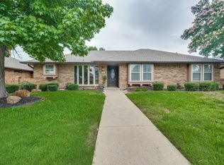 2307 Castle Rock Rd, Carrollton, TX 75007