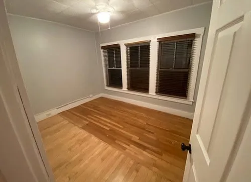 718 Belmont St #3 Photo 1