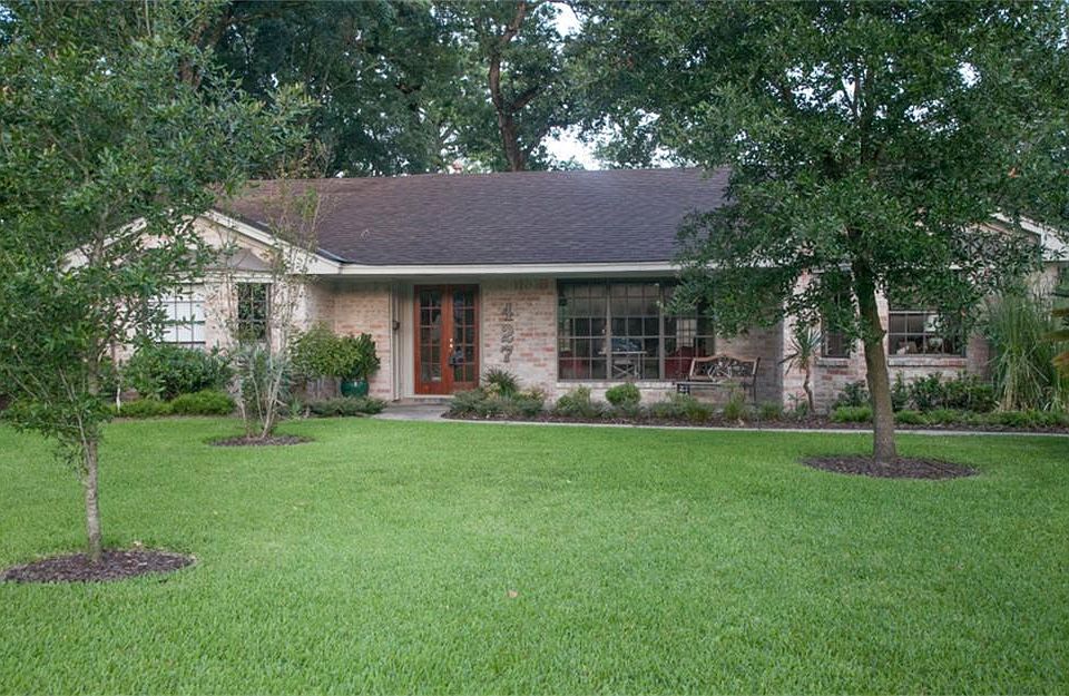 2nd image of 427 Wycliffe Dr