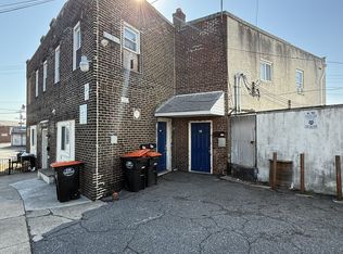 904 Keystone Rd, Chester, PA 19013