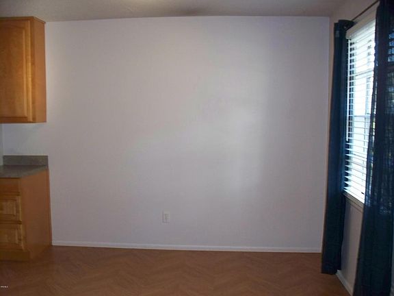 5th image of 4015 Yosemite Dr